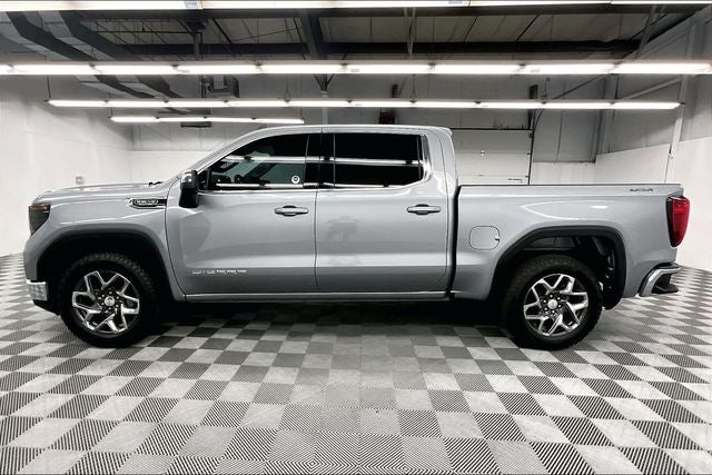 2025 GMC Sierra 1500 SLE