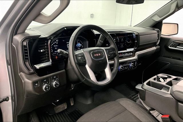 2025 GMC Sierra 1500 SLE