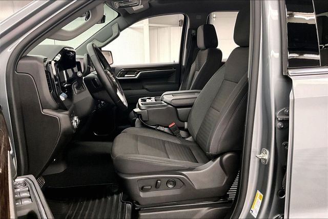 2025 GMC Sierra 1500 SLE
