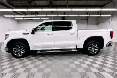 2022 GMC Sierra 1500 SLT