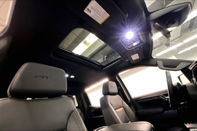 2023 GMC Sierra 1500 AT4 4x4 - Turbodiesel - Sunroof - Htd/Cooled Leather