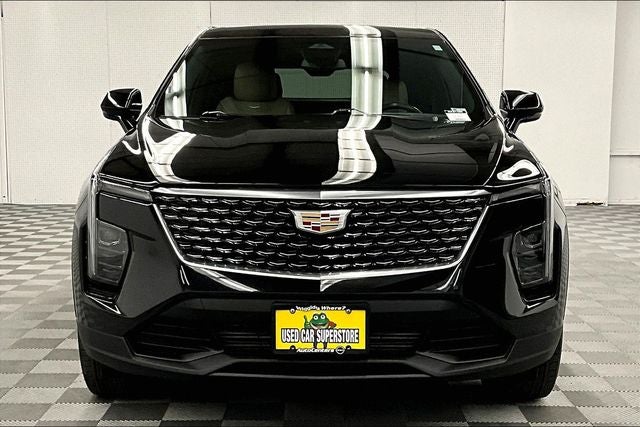 2024 Cadillac XT4 Luxury