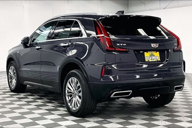 2024 Cadillac XT4 Premium Luxury