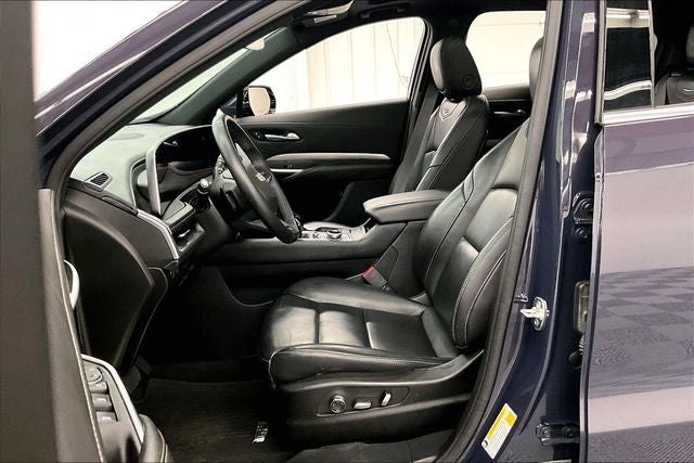 2024 Cadillac XT4 Premium Luxury