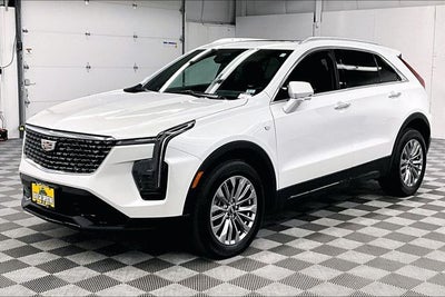 2025 Cadillac XT4 Premium Luxury AWD-Sunroof-Adaptive Cruise
