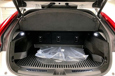 2025 Cadillac XT4 Premium Luxury AWD-Sunroof-Adaptive Cruise