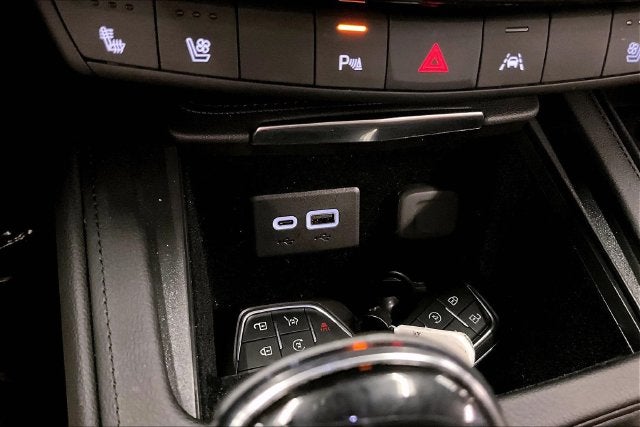 2024 Cadillac XT4 Premium Luxury AWD-Heated/Cooled Massaging Seats-Sunroof