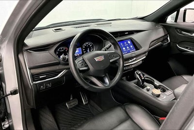 2022 Cadillac XT4 Sport AWD - Sunroof - Htd/Cooled Massaging Leather