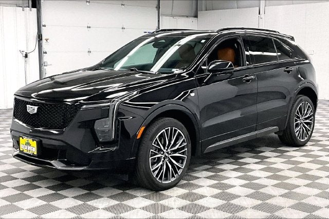 2024 Cadillac XT4 Sport AWD-Pano Roof-Htd/Cooled Massaging Leather