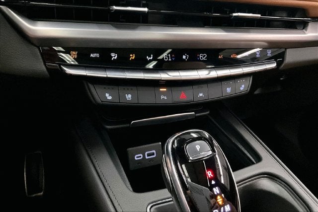 2024 Cadillac XT4 Sport AWD-Heated/Cooled Massaging Seats