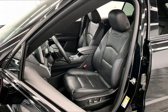 2024 Cadillac XT4 Sport