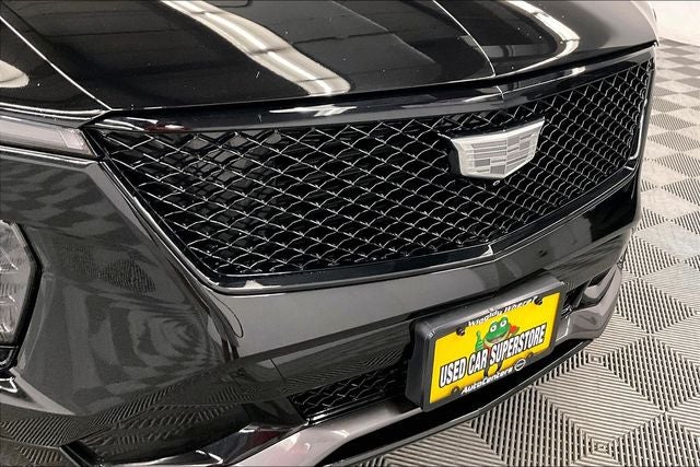2024 Cadillac XT4 Sport