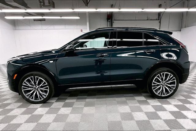 2024 Cadillac XT4 Sport AWD - Pano Roof - Htd/Cooled Massaging Leather
