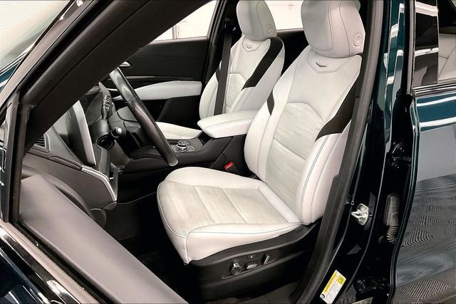2024 Cadillac XT4 Sport AWD - Pano Roof - Htd/Cooled Massaging Leather