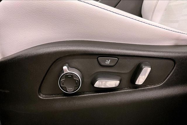 2024 Cadillac XT4 Sport AWD - Pano Roof - Htd/Cooled Massaging Leather