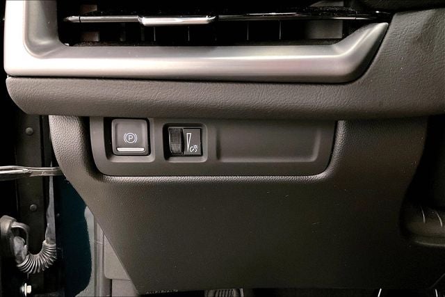 2024 Cadillac XT4 Sport AWD - Pano Roof - Htd/Cooled Massaging Leather