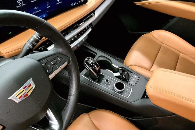 2024 Cadillac XT4 Sport AWD-Pano Roof-Htd/Cooled Massaging Leather