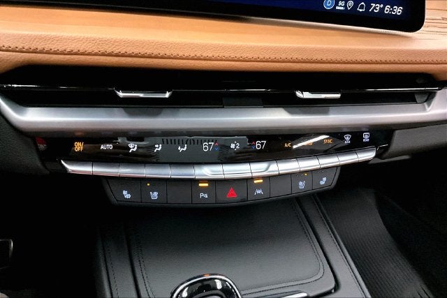 2024 Cadillac XT4 Sport AWD-Pano Roof-Htd/Cooled Massaging Leather