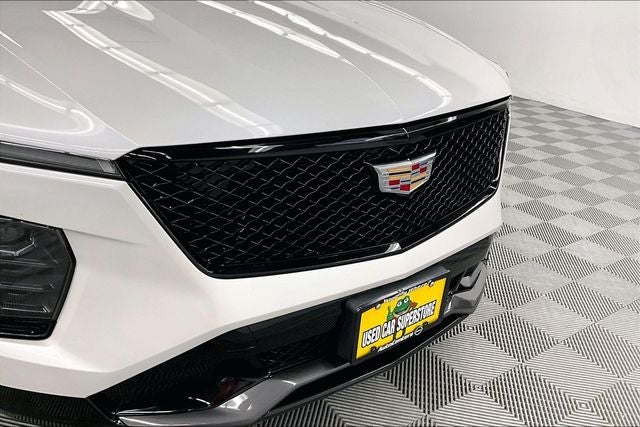 2024 Cadillac XT4 Sport