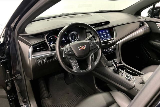 2022 Cadillac XT5 Luxury