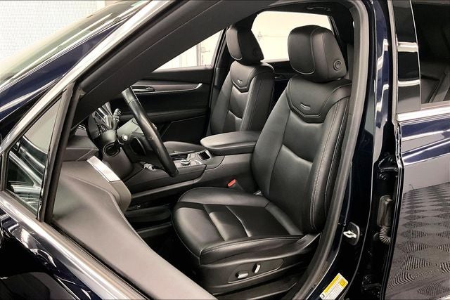 2022 Cadillac XT5 Luxury