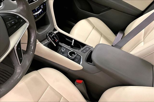 2022 Cadillac XT5 Premium Luxury AWD-Pano Roof-Htd Leather-Remote Start