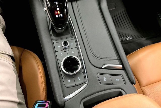 2024 Cadillac XT5 Premium Luxury AWD-Panoramic Roof-Adaptive Cruise Control