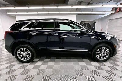 2022 Cadillac XT5 Premium Luxury