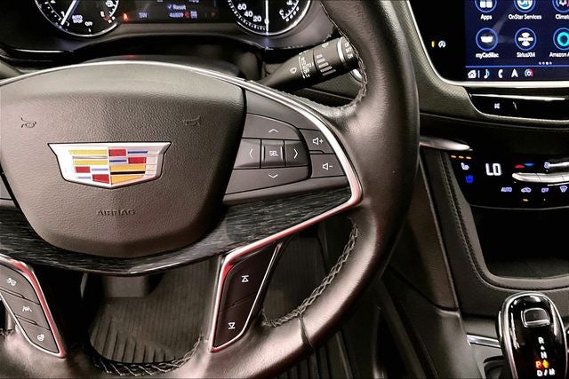 2022 Cadillac XT5 Premium Luxury