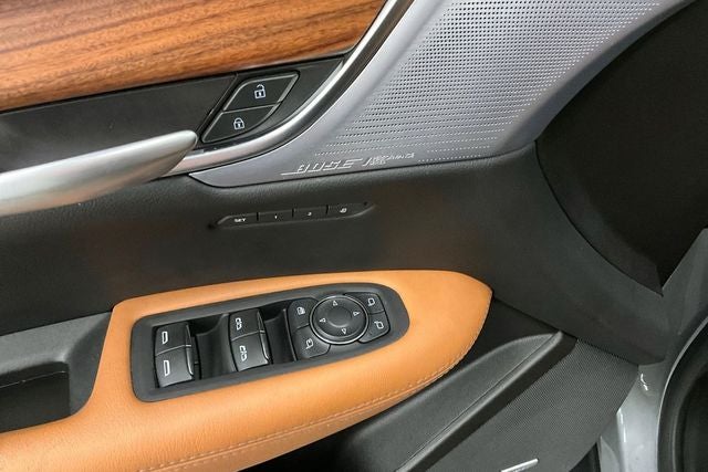 2024 Cadillac XT5 Premium Luxury AWD-Pano Roof-Adaptive Cruise-Htd Leather