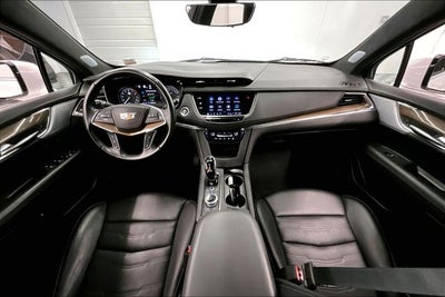 2022 Cadillac XT5 Premium Luxury