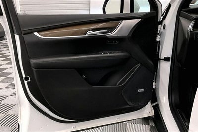 2022 Cadillac XT5 Premium Luxury