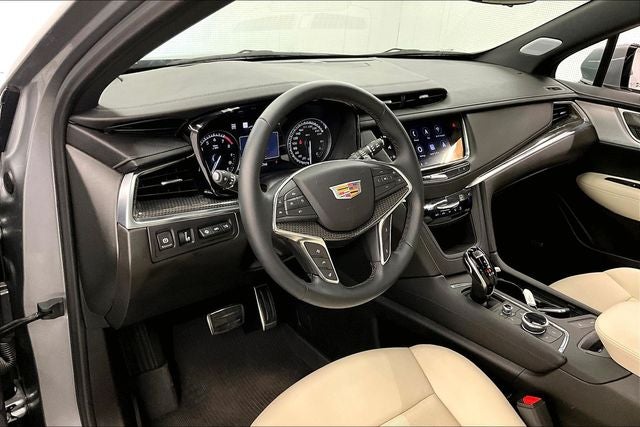 2025 Cadillac XT5 Sport AWD-Pano Roof-Adaptive Cruise-Htd/Cooled Leather