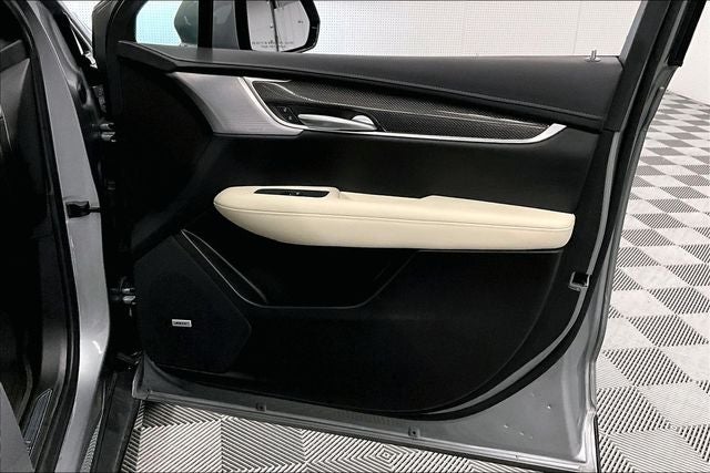 2025 Cadillac XT5 Sport AWD-Pano Roof-Adaptive Cruise-Htd/Cooled Leather