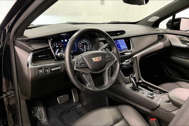 2022 Cadillac XT5 Sport AWD-Pano Roof-Adaptive Cruise-Htd Leather