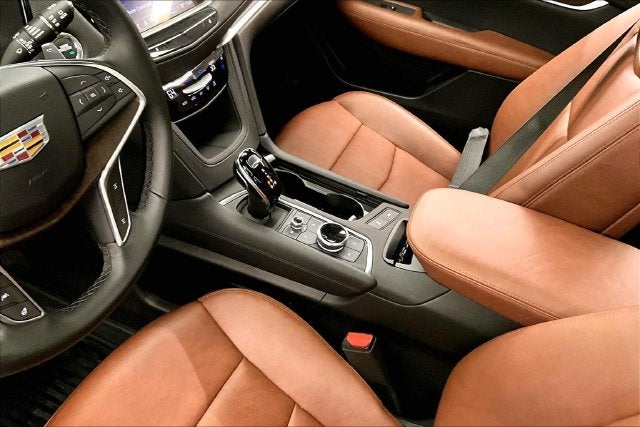 2025 Cadillac XT5 Sport AWD-Panoramic Roof-Adaptive Cruise