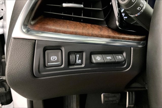 2025 Cadillac XT5 Sport AWD-Panoramic Roof-Adaptive Cruise