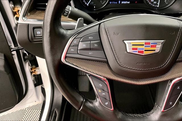2022 Cadillac XT5 Sport AWD-Pano Roof-Htd/Cooled Leather-20'' Wheels
