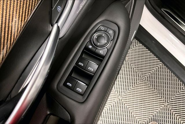 2022 Cadillac XT5 Sport AWD-Pano Roof-Htd/Cooled Leather-20'' Wheels