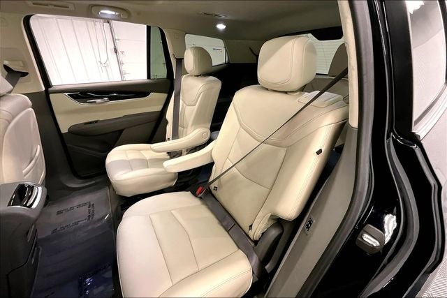 2022 Cadillac XT6 Premium Luxury