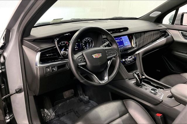 2025 Cadillac XT6 Premium Luxury Pano Roof - Htd/Cooled Leather - 20'' Wheels
