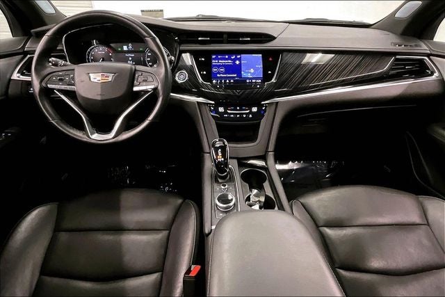 2025 Cadillac XT6 Premium Luxury Pano Roof - Htd/Cooled Leather - 20'' Wheels