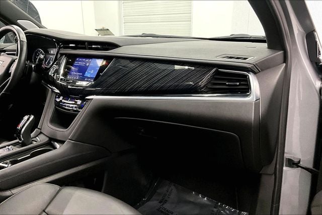 2025 Cadillac XT6 Premium Luxury Pano Roof - Htd/Cooled Leather - 20'' Wheels