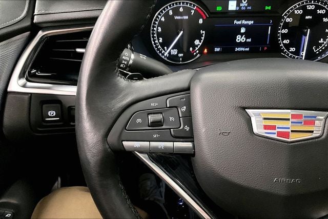 2025 Cadillac XT6 Premium Luxury Pano Roof - Htd/Cooled Leather - 20'' Wheels