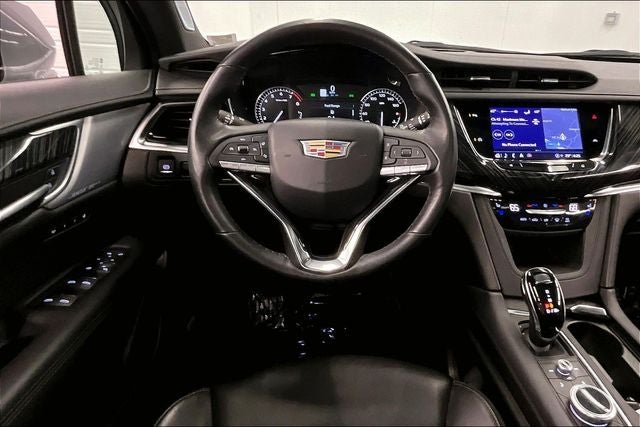 2025 Cadillac XT6 Premium Luxury Pano Roof - Htd/Cooled Leather - 20'' Wheels