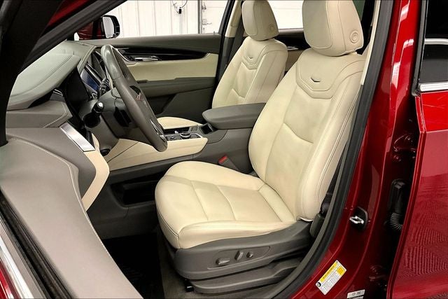 2023 Cadillac XT6 Premium Luxury AWD - Pano Roof - Htd/Cooled Leather - 20'' Wheels