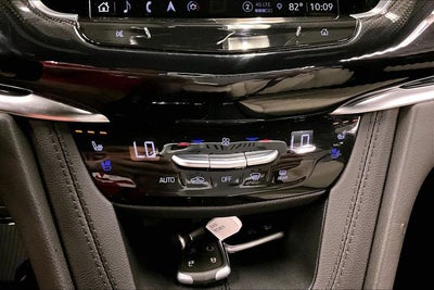2024 Cadillac XT6 Sport AWD-Pano Roof-Adaptive Cruise-Htd/Cooled Leather