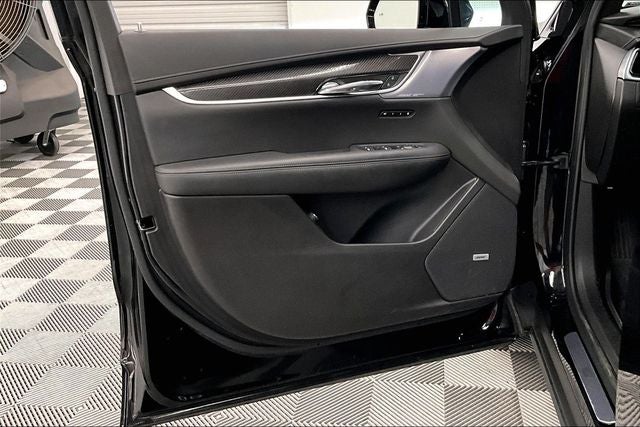 2024 Cadillac XT6 Sport AWD-Pano Roof-Super Cruise-Htd/Cooled Leather