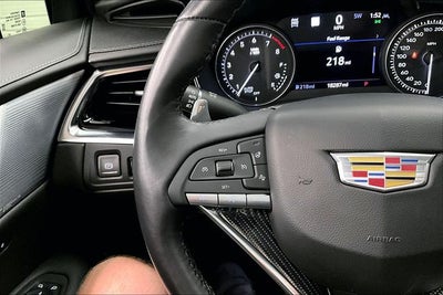 2024 Cadillac XT6 Sport AWD-Pano Roof-Htd/Cooled Leather-20'' Wheels