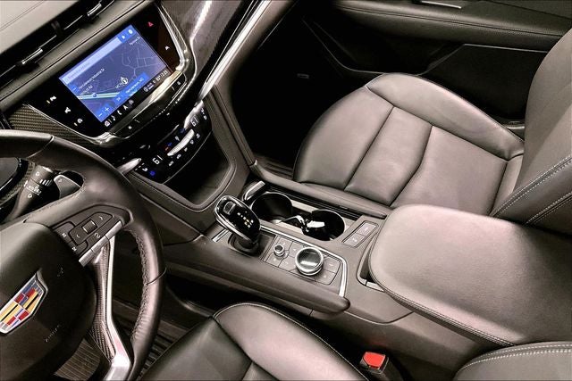 2024 Cadillac XT6 Sport AWD - Pano Roof - Htd/Cooled Leather - 20'' Wheels
